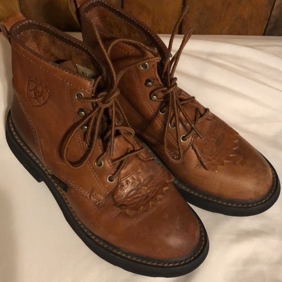 Womens Ariat lace up boots - Picture 2 of 6